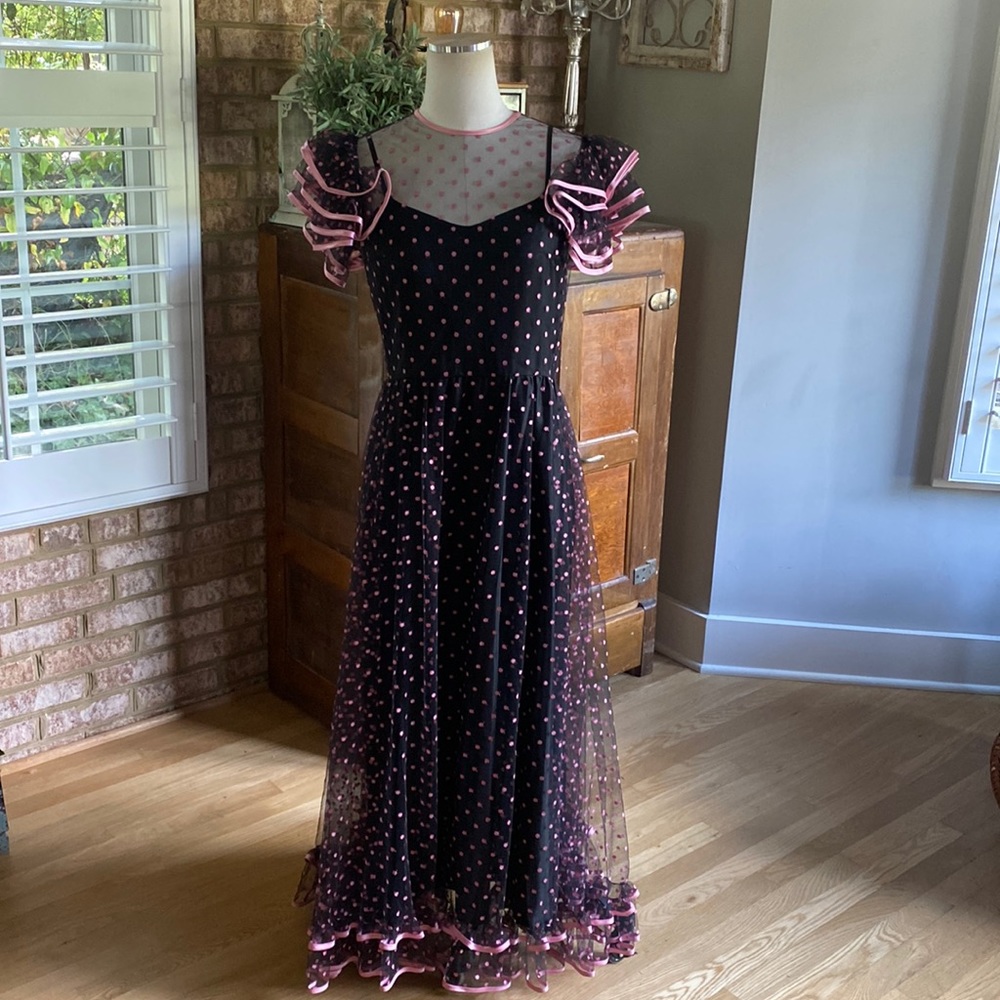 VERA MONT PARIS VINTAGE BLACK PINK POLKA DOT MESH OVERLAY RUFFLE DRESS EXCELLENT